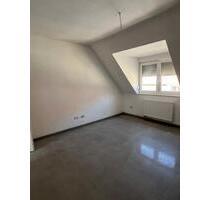 ERSTBEZUG NACH KERNSANIERUNG 2-ZKB WOHNUNG LU-FRIESENHEIM - Ludwigshafen am Rhein Ludwigshafen-Hemshof