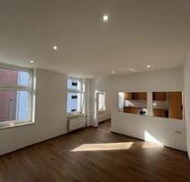 Modernisierte 2-Zimmer-Wohnung - 925,00 EUR Kaltmiete, in Duisburg (PLZ: 47137) Mittelmeiderich