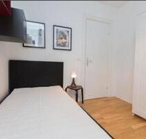 WG - Zimmer Düsseldorf Zentrum - 425,00 EUR Kaltmiete, ca.  15,00 m² in Düsseldorf (PLZ: 40210) Stadtmitte