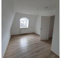 2-Zimmer-Dachgeschosswohnung mit separatem Bad – attraktiv - Elmshorn