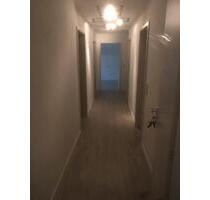 Stuttgart Kaltental 3 Zimmer, 2 Balkone, 2 Keller u. Einzelgarage