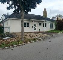 Ländliche Ruhe , tolle Lage und Wohnen auf einer Ebene - Aglasterhausen