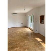 3 Zimmer Wohnung - 700,00 EUR Kaltmiete, ca.  90,00 m² in Haßfurt (PLZ: 97437)