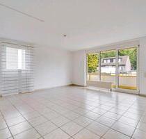 RE-Hillen: 2 Zimmer Wohnung mit Balkon 64m2, EBK. EG - Recklinghausen Berghausen