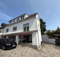 3 Zi. Wohnung in Zentraler Lage mit Einbauküche in Kronberg - Kronberg im Taunus