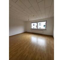 Renovierte 3-Zimmer-Wohnung (70 m²) mit perfektem Schnitt - Bremen Walle