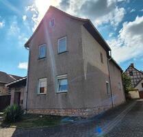 Haus zu verkaufen - 35.000,00 EUR Kaufpreis, ca.  140,00 m² in Greußen (PLZ: 99718)