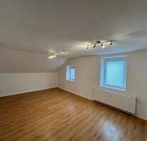 Renovierte 3,5 Dachgeschosswohnung in Riegelsberg