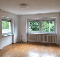 Teilrenovierte 2,5 Zimmerwohnung in Bad Cannstatt - Stuttgart