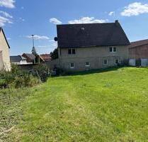 Haus mit großem Grundstück - 67.000,00 EUR Kaufpreis, in Greußen (PLZ: 99718)