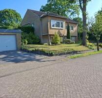Großzügiges Einfamilienhaus in zentraler und ruhiger Lage, Lingen - Lingen (Ems)