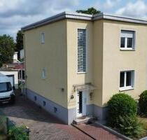 Doppelhaushälfte mit Garten und Garage in Offenbach zur Miete - Offenbach am Main Bürgel