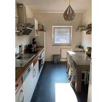 3 Zimmer-DG-Wohnung mit EBK in Koblenz-Metternich
