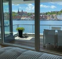 Traum-Wohnung mit TG-Stellplatz und Förde-Blick (All Inc) - Flensburg