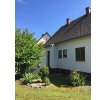 Freistehendes Einfamilienhaus mit großem Garten - Abensberg