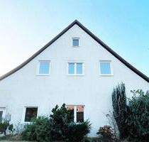 Modern wohnen ohne Gartenarbeit - frisch modernisiertes Haus - Pollhagen