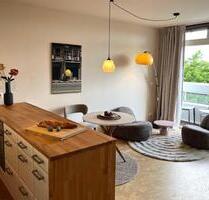 Voll möblierte Wohnung mit gehobener Innenausstattung und Balkon - Hamburg Altona