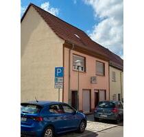 Wohnhaus mit Gewerbeeinheit - 190.000,00 EUR Kaufpreis, ca.  120,00 m² in Kronberg im Taunus (PLZ: 61476)