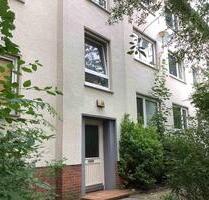 Schnuckelige renovierte 2-Zimmer-Wohnung mit Balkon - Bremen Blumenthal