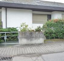 Wörth: Ehemalige Arztpraxis, auch als Büroetage, neu zu vermieten! - Wörth am Rhein
