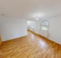 Charmante Dachgeschosswohnung mit offenem Wohn-Essbereich - Chemnitz Grüna