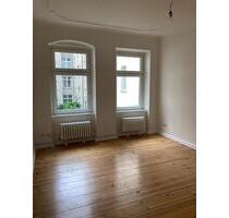 Schöne 2 Zimmer Altbauwohnung in Berlin Spandau Nähe Arkaden