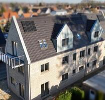 Erstbezug 2ZKBB EBK Dachboden, Stellplatz, Ladesäule, Delmenhorst - Bremen Huchting