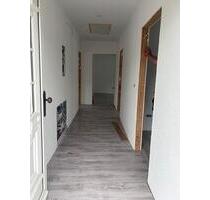 Dachgeschoss Wohnung 4 ZKB!! Neu renoviert!! Flechtdorf - Korbach