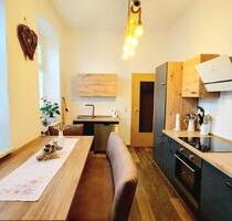 Charmante 2,5-Zimmer-Wohnung mit Einbauküche und gemütlichem Innenhof - Ballenstedt