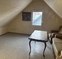 Unrenovierte, teilmöblierte 2-Zimmer-Wohnung – 35 m² - Solingen