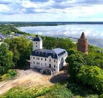 Wohnen im Schloss Pouch - pure Eleganz auf rund 126 m² mit Loggia direkt am großen Goitzsche-See - Muldestausee