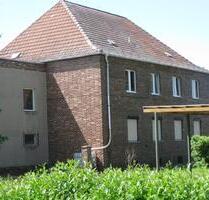 geräumige 2 Zimmer Wohnung - 375,00 EUR Kaltmiete, ca.  60,30 m² in Jüterbog (PLZ: 14913)