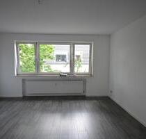 Wohnen mit Stil! Großzügige Wohnung mit Balkon zum Wohlfühlen. - Duisburg Essenberg