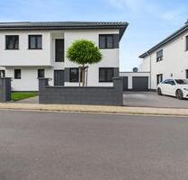 Stadtvilla in exklusiver Ausstattung und ruhiger Lage.. - Düren Distelrath