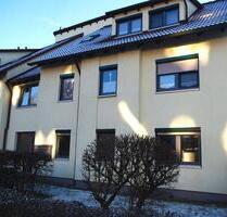 Moderne 3-Zimmer-Dachgeschosswohnung mit Balkon und traumhaften Ausblick - Coburg