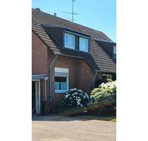 Doppelhaushälfte Krefeld Traar, sehr zentral und ruhig