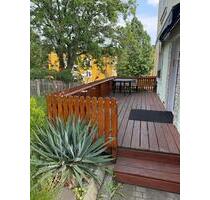 Sonnige 2,5 Zimmer Wohnung mit Veranda und Gartennutzung in Hof