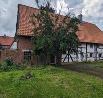 Sanierungsbedürftiges Fachwerkhaus mit großer Scheune und Garten - Sehlde