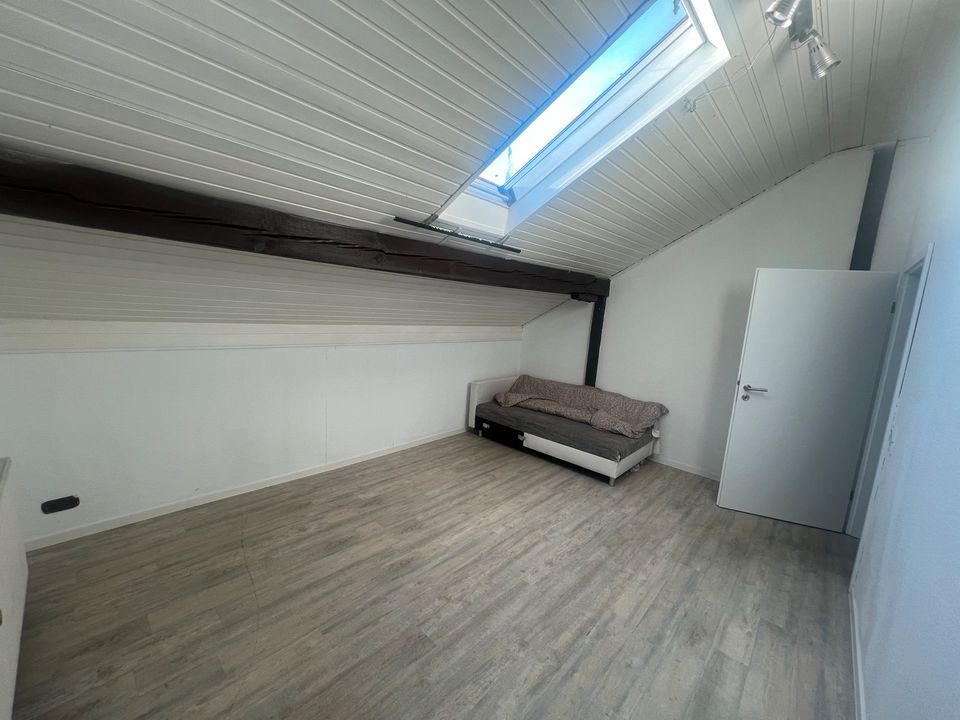 3 Zimmer Wohnung - 850,00 EUR Kaltmiete, ca.  70,00 m² in Burgdorf (PLZ: 31303)
