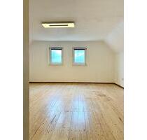 Dachstudio 2-ZKB - ab 01.02.26 zu vermieten - Eisenberg (Pfalz)