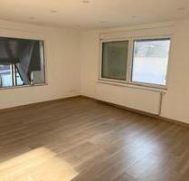 Renovierte 2-Zimmer-Wohnung mit Balkon – ca. 60 m² – sofort bezug - Appenweier