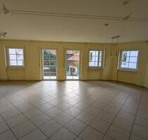 Helle, gepflegte 2-Zimmer-Wohnung im Ortskern von Nußloch