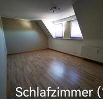 Helle, große Wohnung, 3 ZKB, Balkon + gr. Garage - bezugsfertig - Kenn