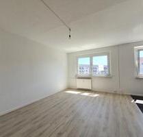 Kompakt, komfortabel, charmant – 1 Zimmer in Etage 3 mit Wohlfühlbad - Leipzig West