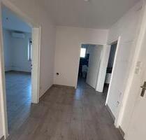 3,5-Zimmer-Wohnung in zentraler Lage von Kehl mit Balkon, Klima