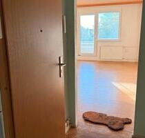 Biete eine 2,5 Raumwohnung in der 2.Etage - Staßfurt