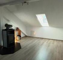 Helle Dachgeschoßwohnung - 450,00 EUR Kaltmiete, in Grafenau (PLZ: 94481) Frauenberg
