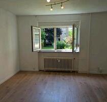 Helle 2-Zimmer Wohnung mit Loggia in Köln-Zündorf - Bezugsfrei