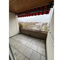 4,5-Zimmer-Wohnung *Aktuell Kernsanierung* in Stuttgart-Neugereut