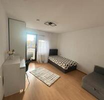 Schönes 14 m² WG-Zimmer mit Balkon und Aussicht - Heilbronn Böckingen